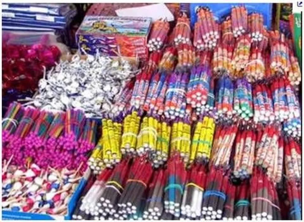 UPD: La Escuela de los Andes, el Jaime de Nevares y el CPEM 17 se comprometieron a no usar pirotecnia