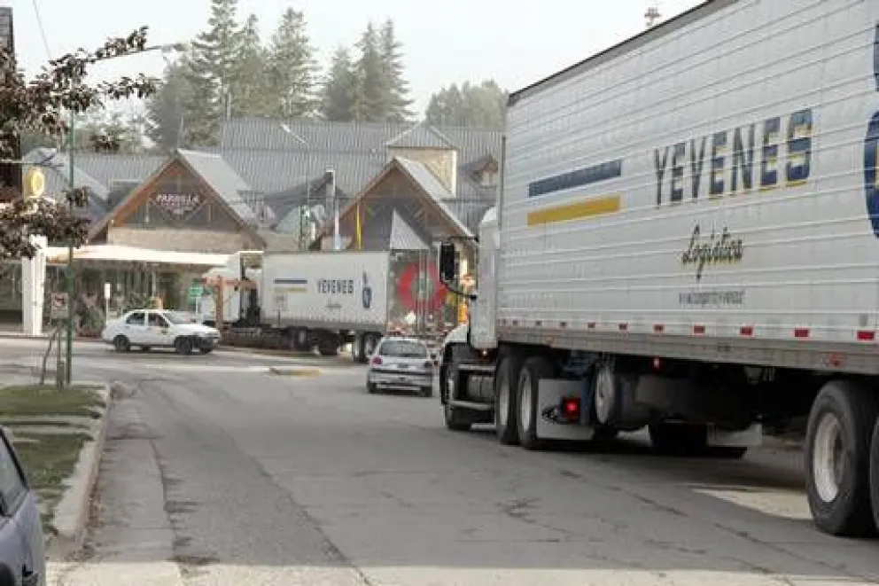 El 70 % de los camiones que cruzan por Angostura hacen el recorrido Chile-Chile