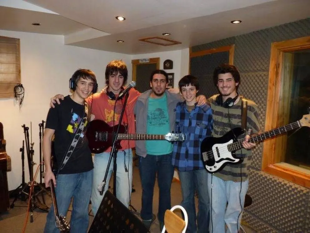 Mr. Mostacho filma su primer videoclip profesional