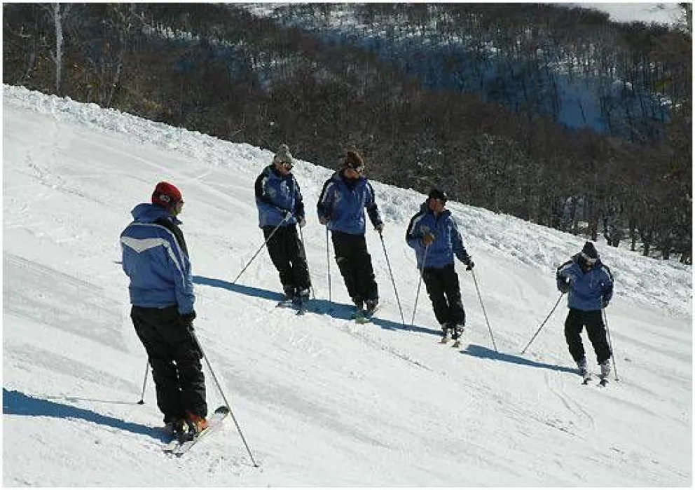 Comienzan las clínicas preparativas para el ingreso al curso de instructor de Esquí y Snowboard