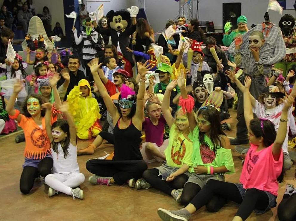 Con los mejores disfraces, finalizaron los "Carnavales de la Alegría 2013"