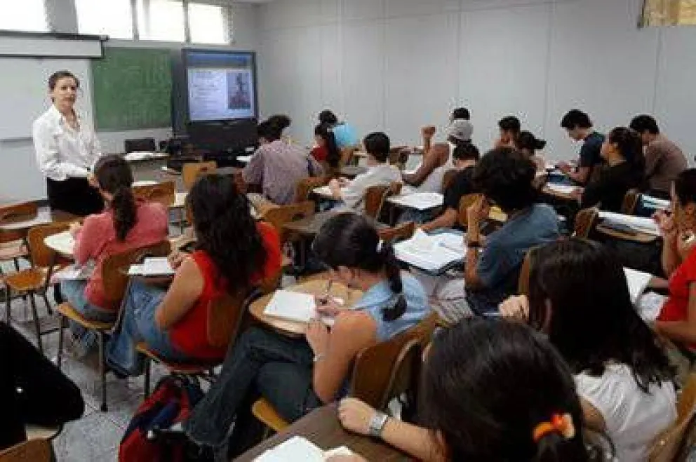 Adicional por Presentismo:  de 27.473 docentes, solo 17 renunciaron al beneficio