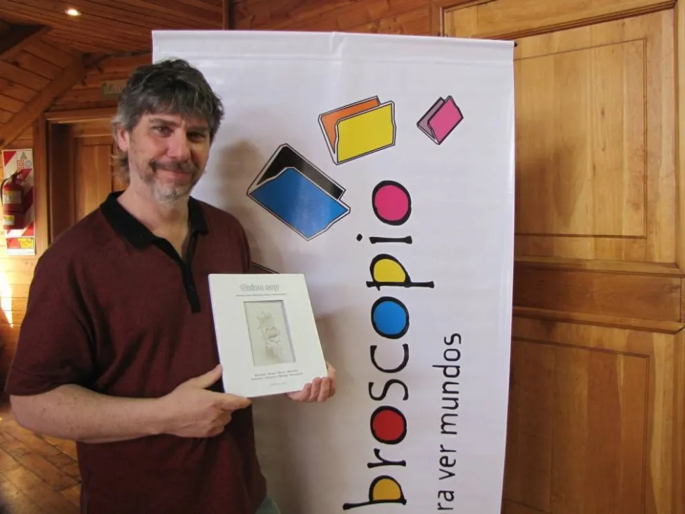 Presentan el libro ¿Quién soy? Relatos sobre identidad, nietos y reencuentros