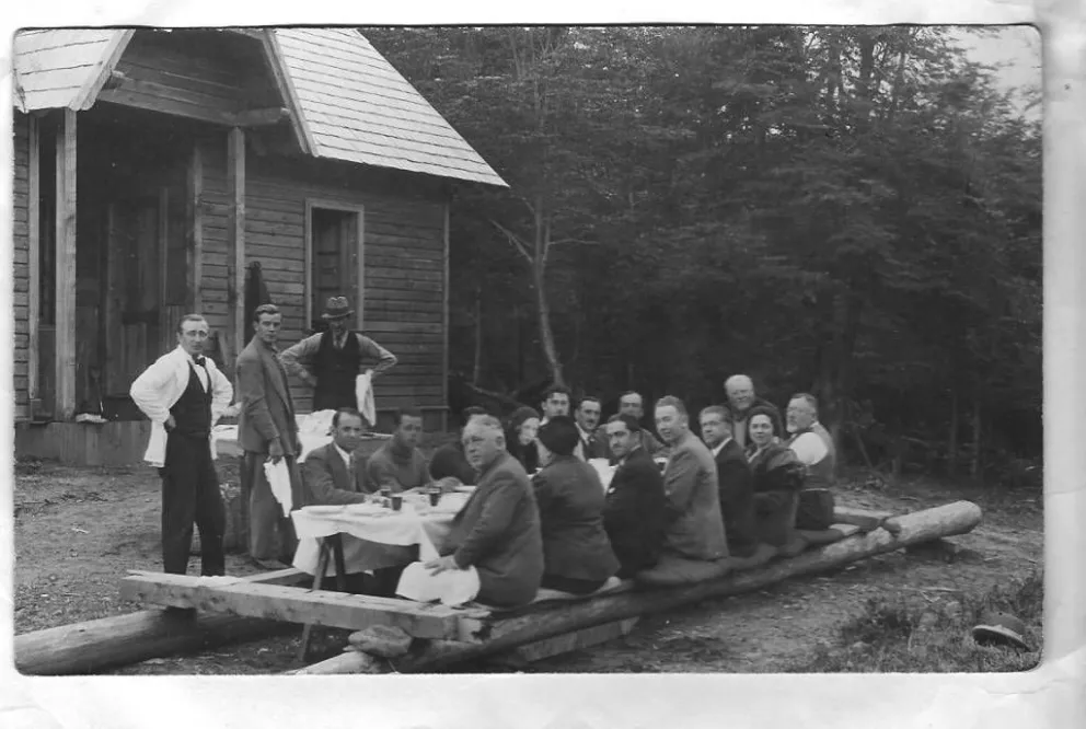 Primeros pobladores de Villa La Angostura: Haciendo Huella en la Historia