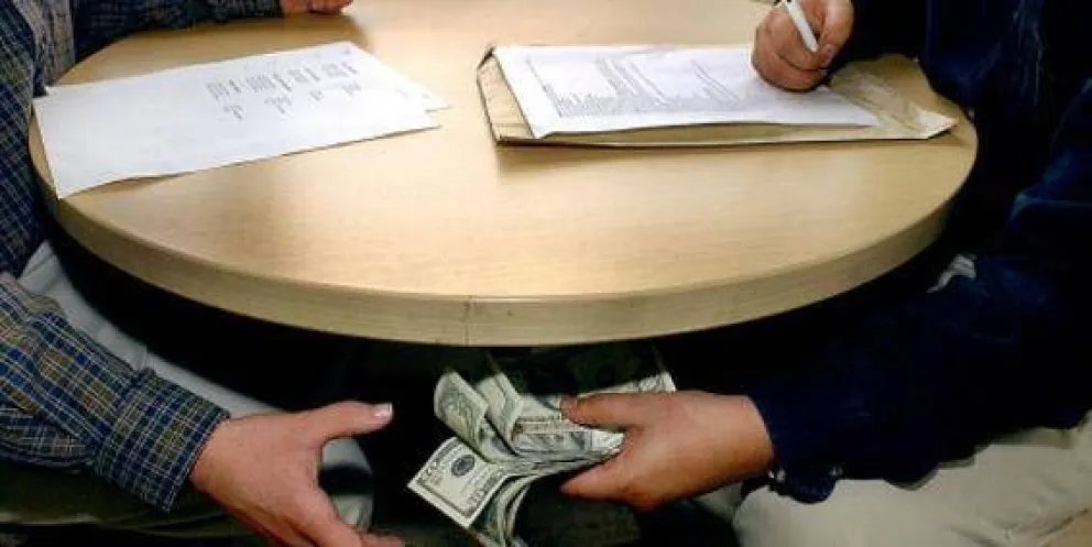 “A la corrupción la enfrentamos todos y cada uno de nosotros”