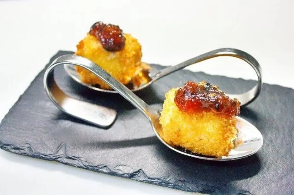 Ideal para sorprender: Batatas crocantes con salsa agridulce de rosa mosqueta