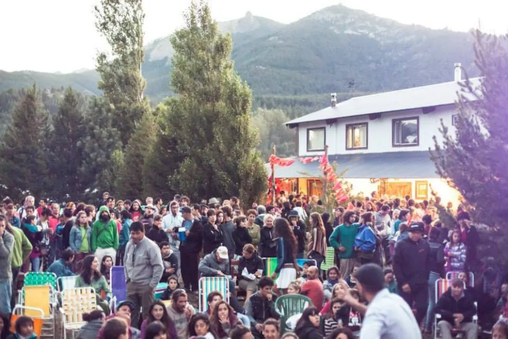 Invitan al festival artístico "Mucho Gustok" del Lago Meliquina