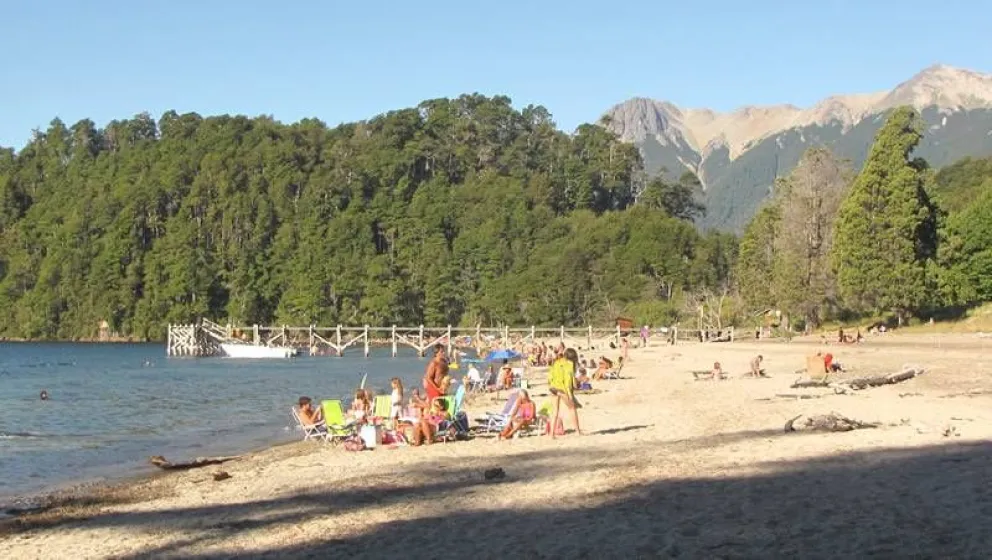 Lago Espejo: El Parque Nacional Nahuel Huapi aceptó la prórroga de la concesión
