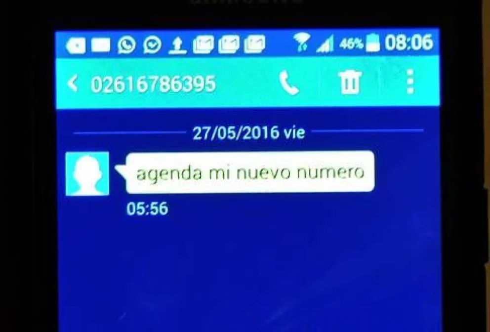 Alerta por mensajes de texto desde teléfonos con características 0261