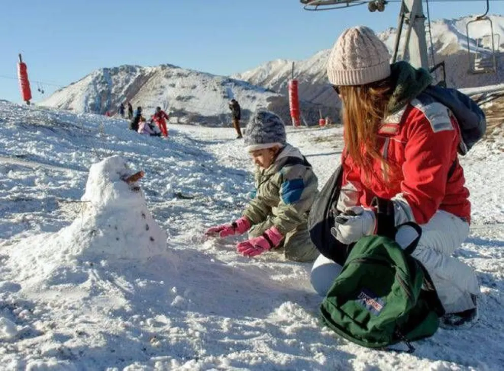 Neuquén se suma al programa turístico de descuentos Argentina Emerge: hay descuentos del 50% y 2x1 en alojamientos  