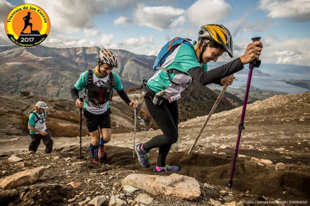 Mas de 100 corredores participaron de la Travesía de los Cerros