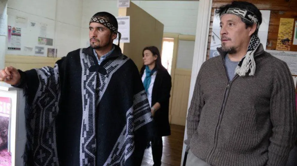 Mapuches tomaron Senasa de Bariloche por el secuestro de "medicinas ancestrales"