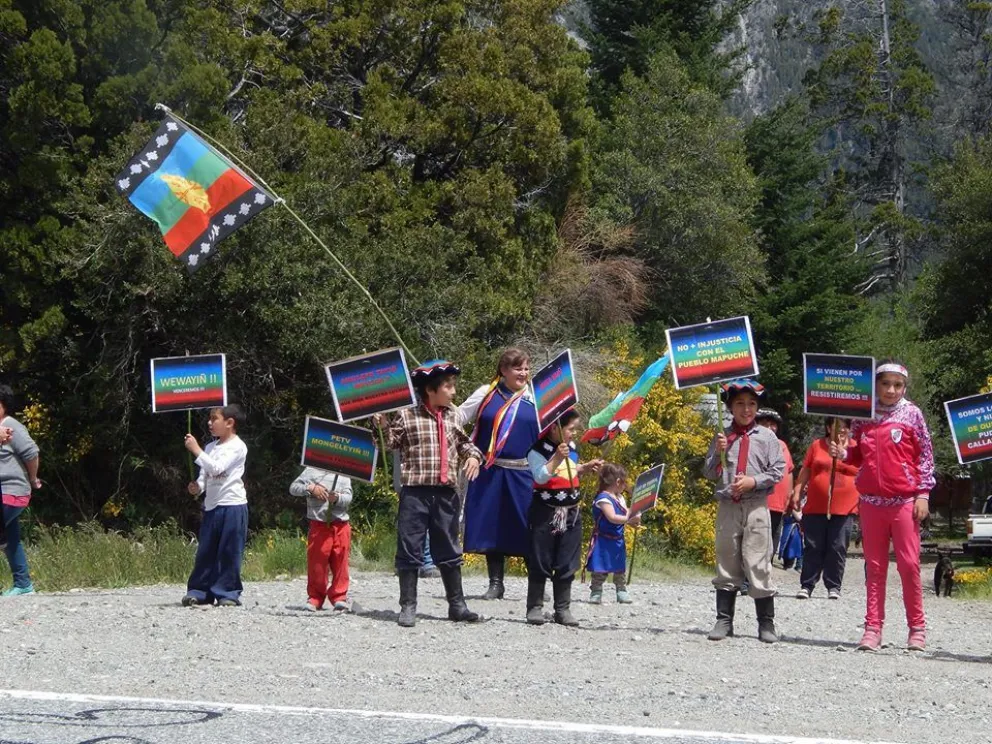 La Comunidad Quintriqueo denunció que la Policía Federal intentó ingresar al territorio en busca de Maldonado