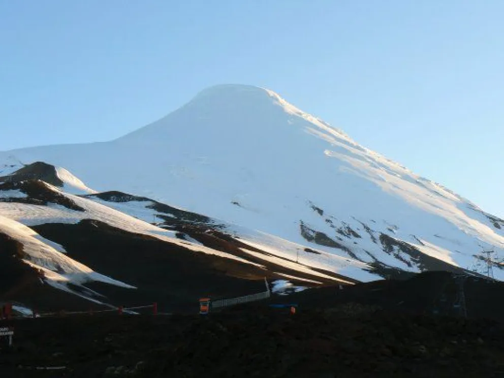 Volcán Osorno: aclaran que la alerta amarilla “no significa erupción inminente”