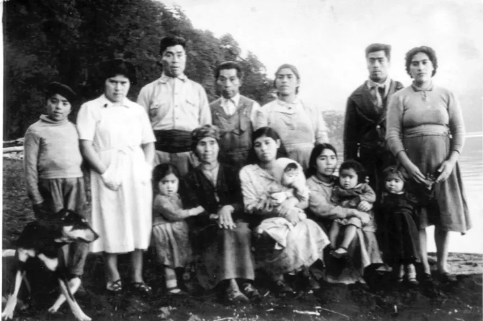 "La historia de lo que hoy es Puerto Elma, que en realidad fue la población de Juan Bautista Antriao y Carmen Rails"