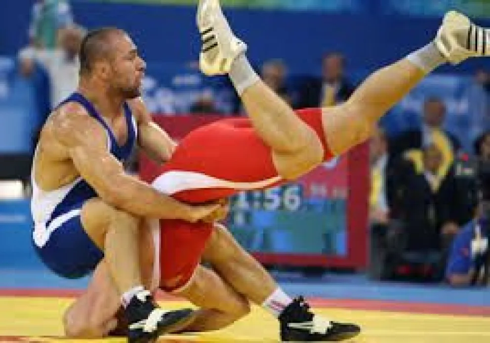 Estudian la posibilidad de incorporar una escuela de lucha libre Greco Romana