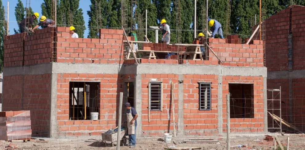 La Legislatura sancionó la ley que reduce Ingresos Brutos a los profesionales de la construcción