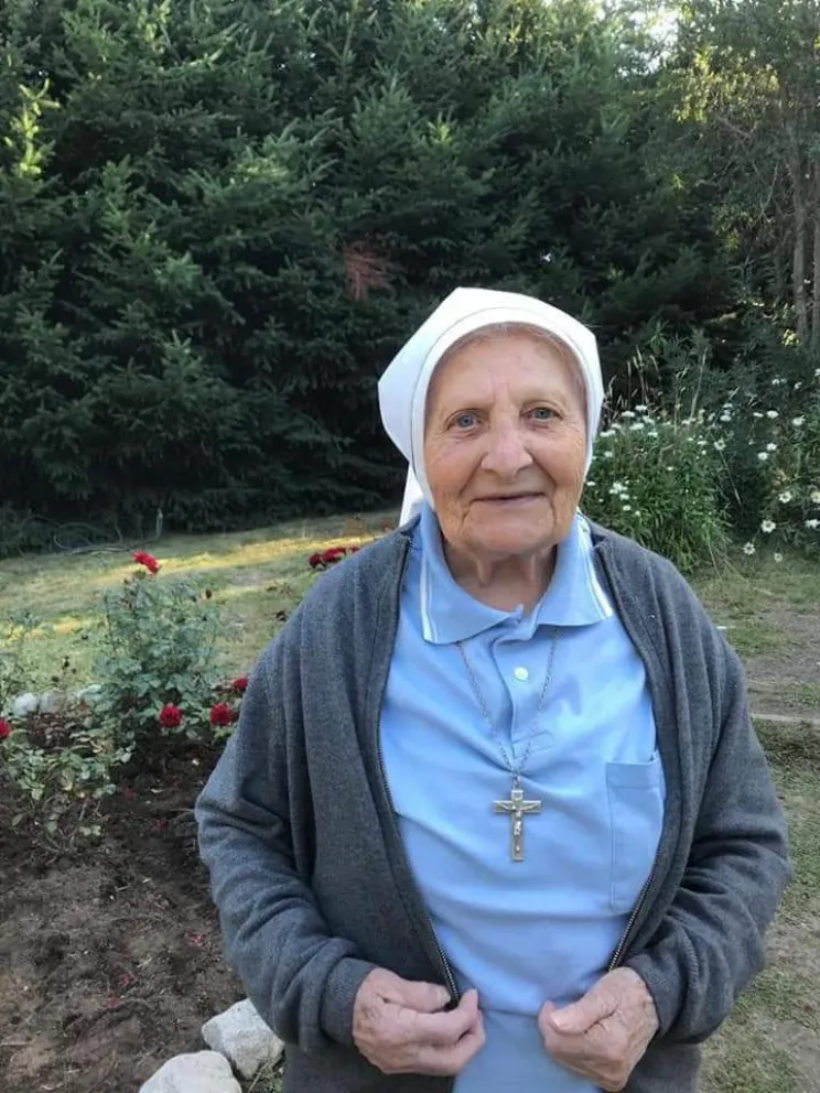 La comunidad católica local despide a la Hermana Lidia