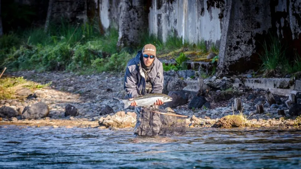 Con un tiempo inmejorable, arrancó este domingo la temporada de pesca