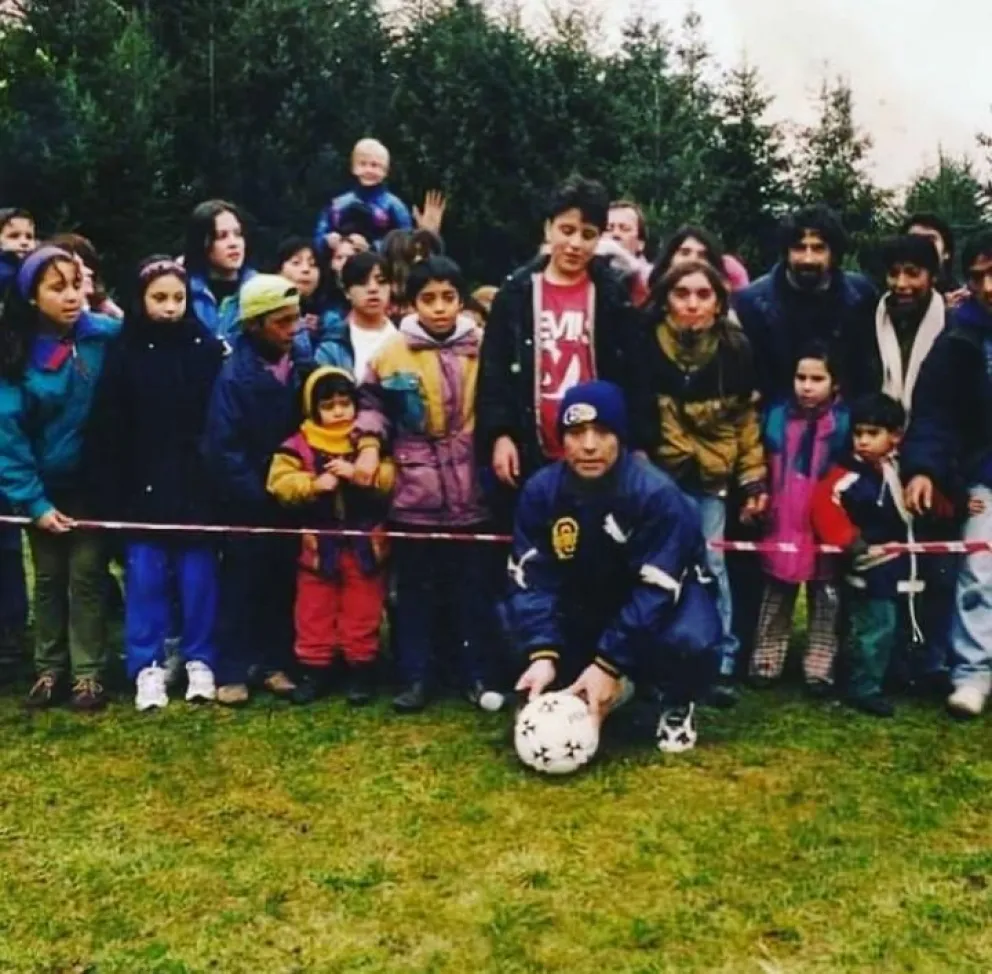 La visita de Maradona a Villa La Angostura que quedó en el recuerdo de los angosturenses