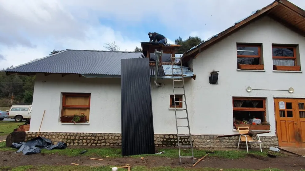Trabajadores del Hogar de Ancianos: “entraremos al edificio para finalizar con nuestras manos lo que comenzaron hace un año y seis meses”