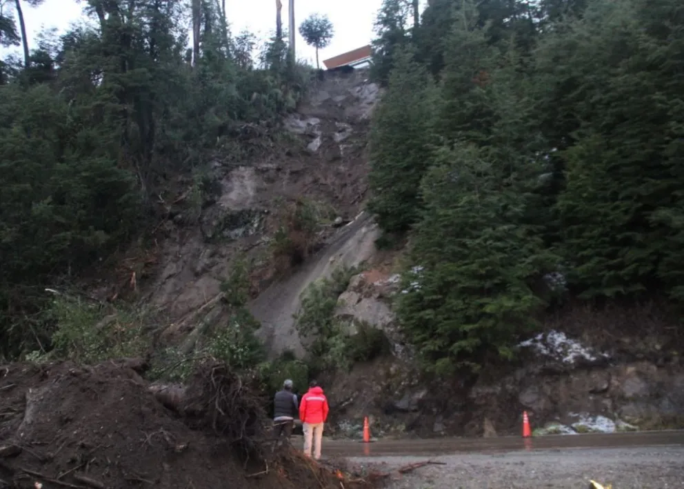 Tras el alud en la ruta 40, ya se liberó una mano para la circulación pero sólo para emergencias