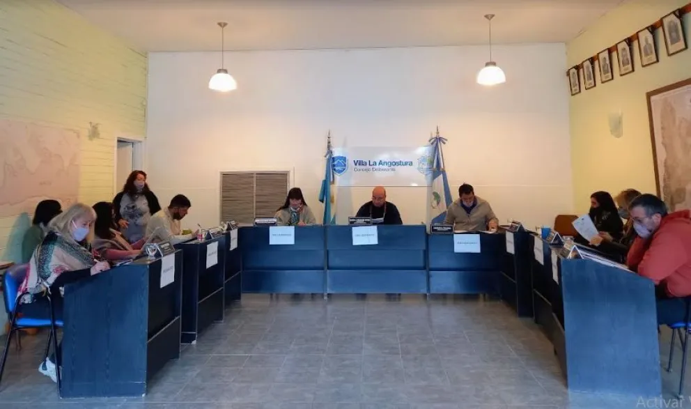 Críticas de la oposición por el “blindaje” que el bloque del MPN a Stefani