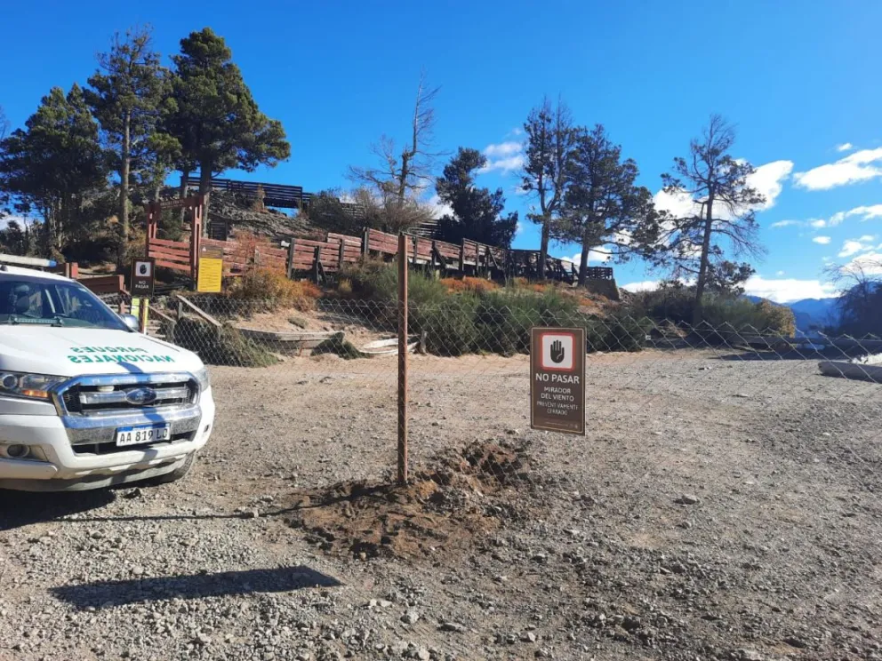 Parques cerró el Mirador del Viento en Traful