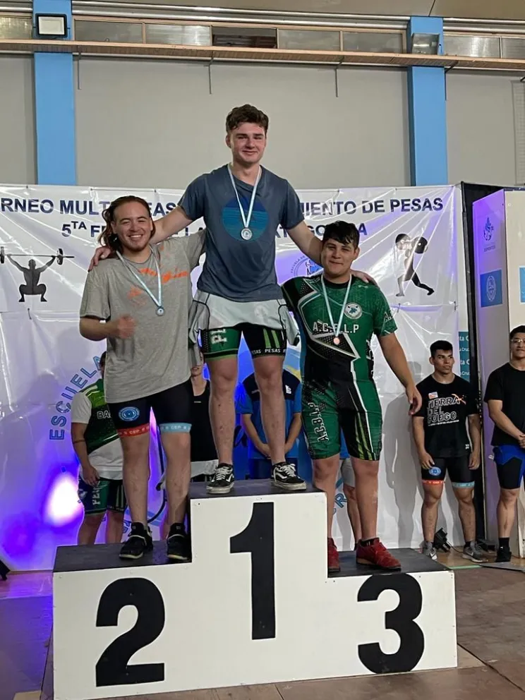 Pesas: Alejandro Baran se subió a lo más alto del podio en Rawson