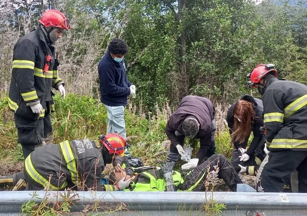 Un motociclista sufrió un grave accidente en la Ruta 7 Lagos