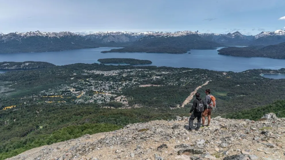 Escapadas a la montaña: 5 trekking imperdibles de La Angostura + bonus track