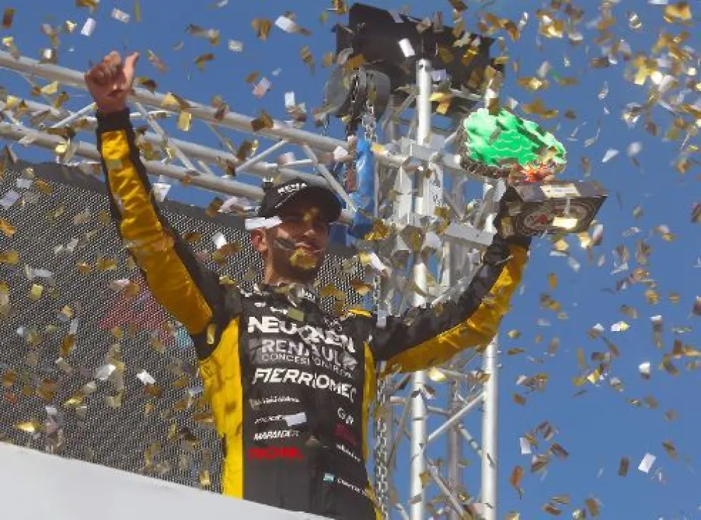 Benvenuti se subió al podio y se mantiene segundo en el campeonato