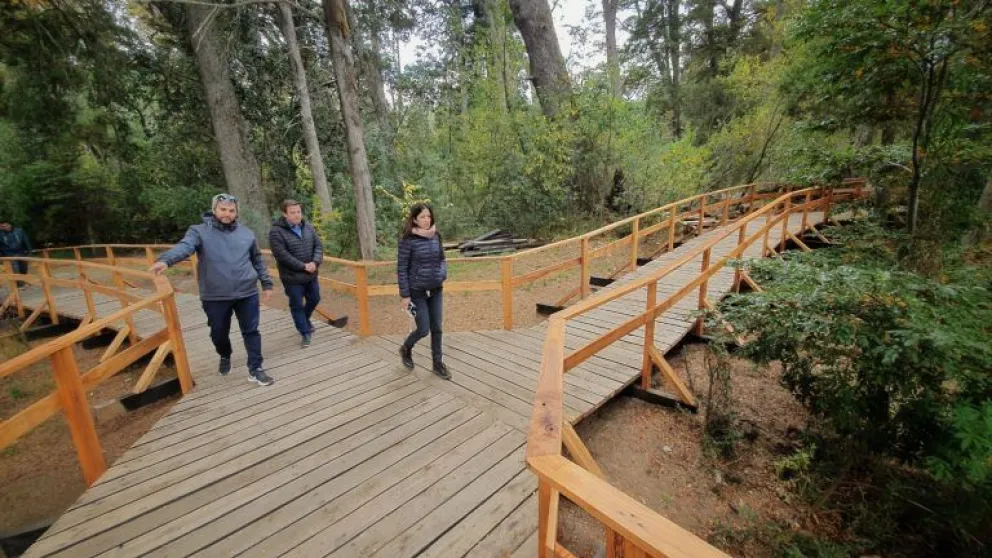 La obra del sendero accesible en Selva Triste tiene un grado de avance del 70 % 