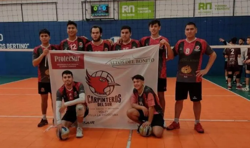 Voley: Carpinteros se trago un triunfo y tres derrotas de Bariloche 