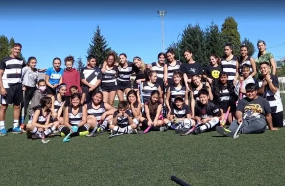 Hockey: El hockey municipal se presenta en San Martín de los Andes